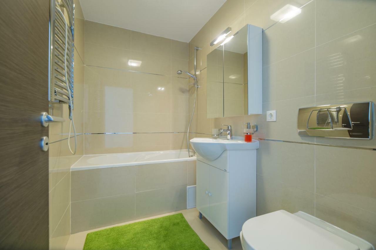 Family Apartment In Silver Mountain Resort Poiana Brasov Eksteriør billede