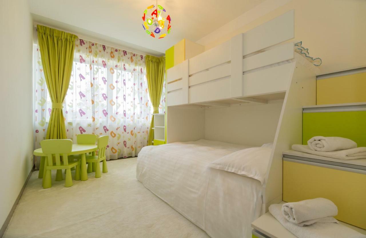 Family Apartment In Silver Mountain Resort Poiana Brasov Eksteriør billede